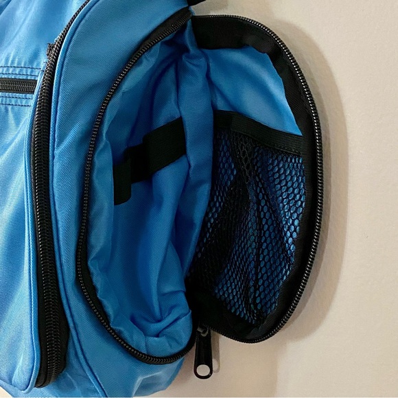 L.L. Bean Personal Organizer Toiletry Bag - Picture 8 of 12